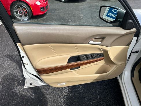 Used 2010 Honda Accord EX-L image 22
