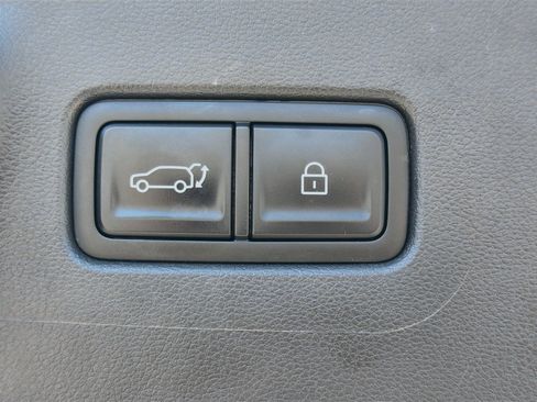 Used 2025 Hyundai Santa Fe SEL AWD/4WD image 31