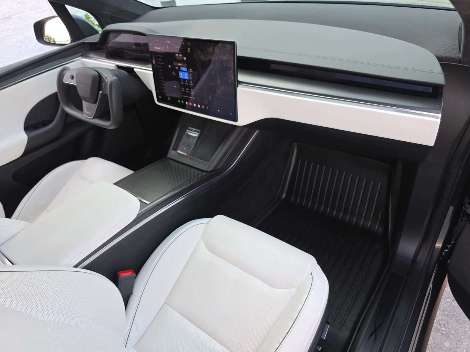 Used 2022 Tesla Model X Plaid AWD/4WD image 29