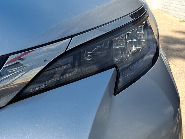 Certified 2025 Toyota Sienna XLE FWD image 9