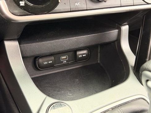 Used 2021 Kia Seltos LX image 23