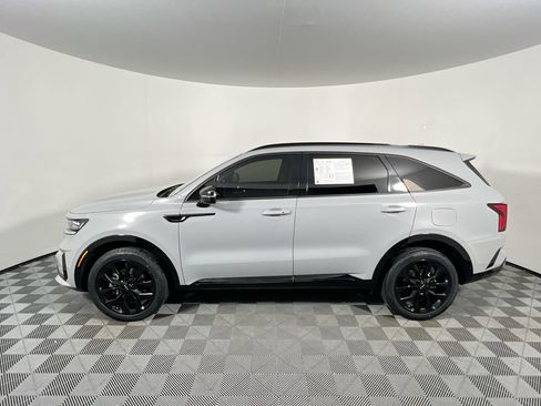 Certified 2023 Kia Sorento SX image 6