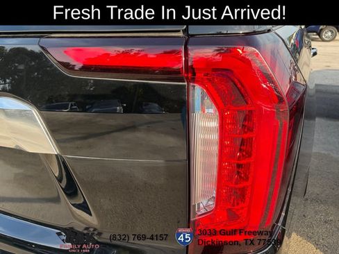 Used 2021 GMC Yukon Denali w/ Denali Premium Package RWD image 10