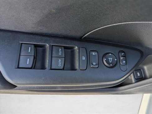 Used 2018 Honda Civic EX image 9