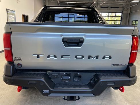 Used 2025 Toyota Tacoma Trailhunter Crew Cab image 6
