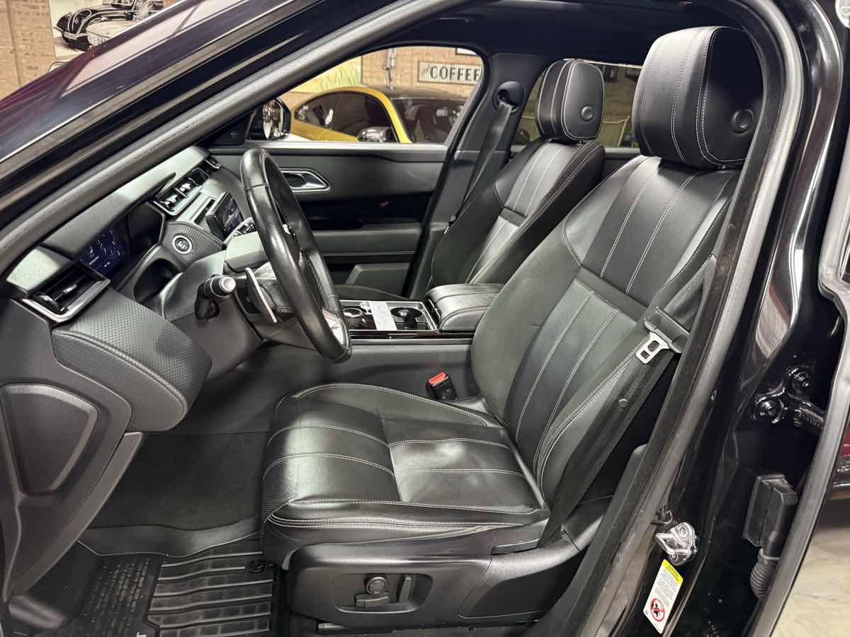 Used 2020 Land Rover Range Rover Velar R-Dynamic S AWD/4WD image 25