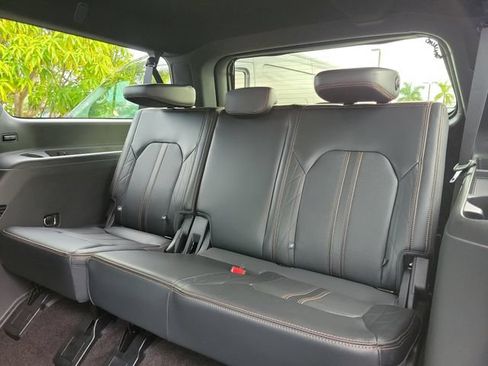 Used 2023 Ford Expedition Max Platinum AWD/4WD image 13