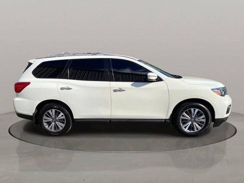 Used 2019 Nissan Pathfinder S AWD/4WD image 7