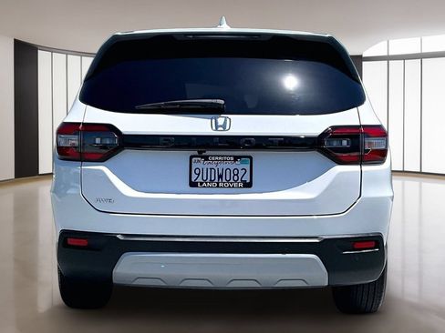 Used 2025 Honda Pilot EX-L image 5
