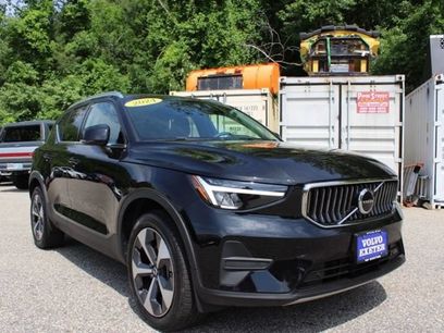 Used 2024 Volvo XC40 B5 Core
