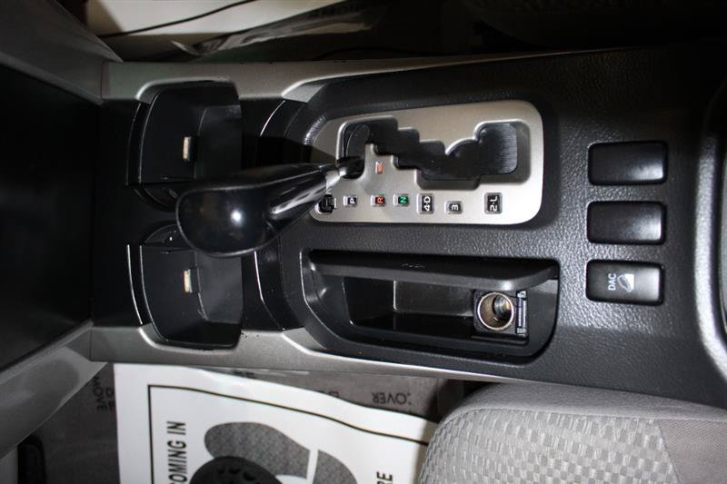 Used 2007 Toyota 4Runner SR5 AWD/4WD image 18