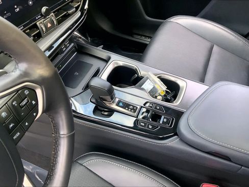 Used 2024 Lexus NX 350 AWD image 17