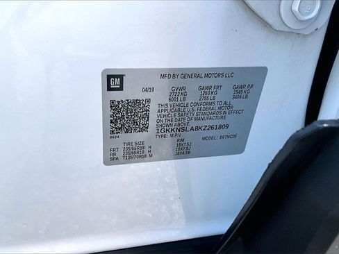 Certified 2019 GMC Acadia SLE image 17