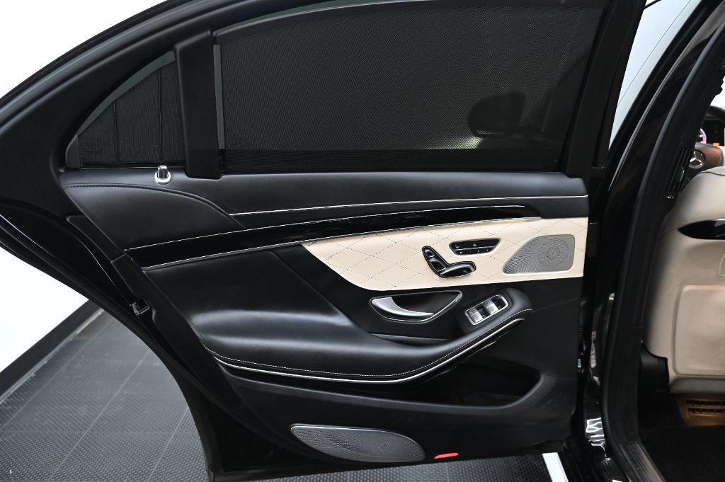 Used 2015 Mercedes-Benz S 65 AMG Sedan image 40