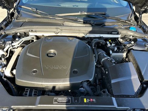 Used 2019 Volvo S60 T5 Momentum w/ Premium Package image 19
