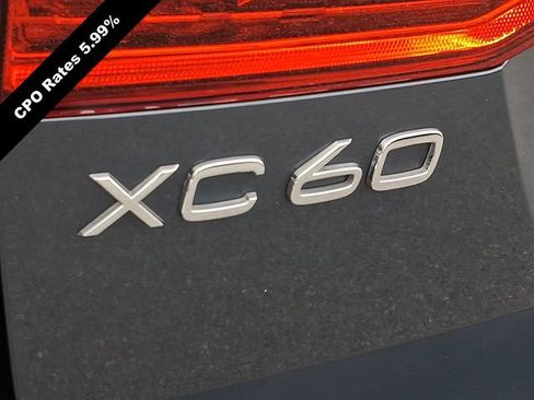 Certified 2023 Volvo XC60 B5 Core AWD/4WD image 31