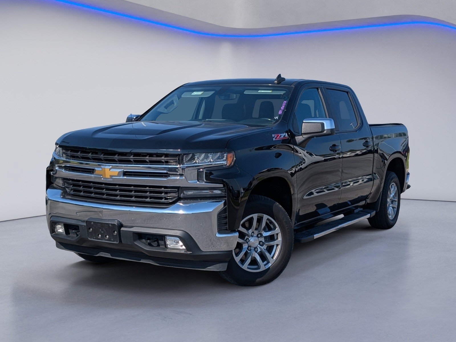 Used 2019 Chevrolet Silverado 1500 LT w/ All-Star Edition AWD/4WD image 2
