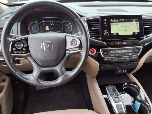 Used 2020 Honda Pilot Touring image 15