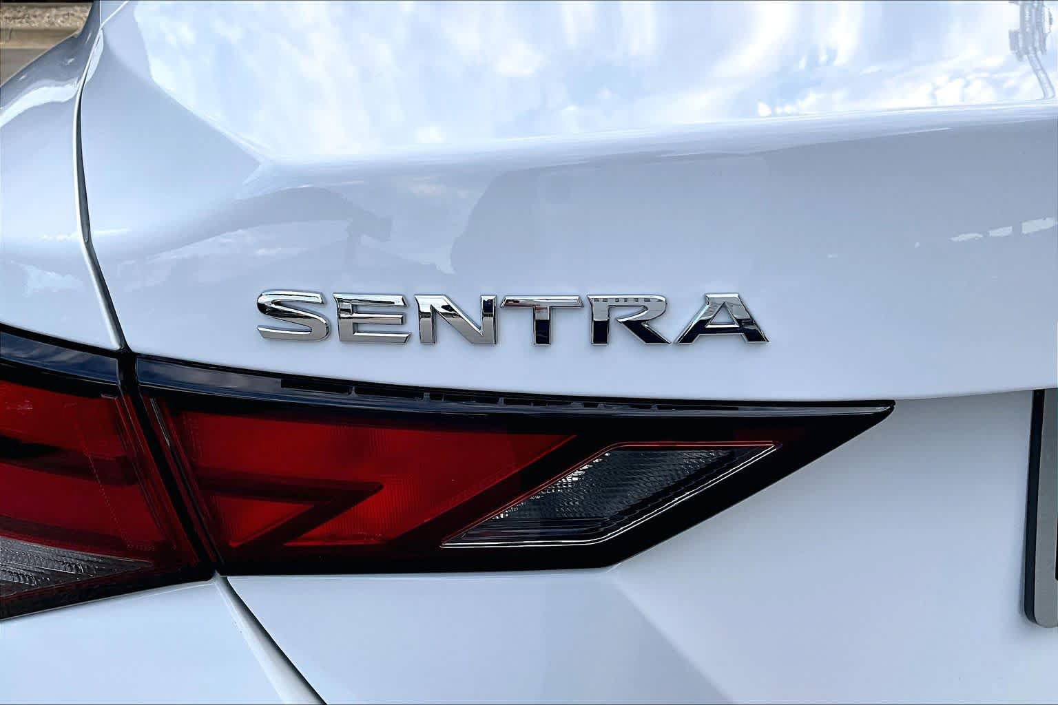 Used 2025 Nissan Sentra SV w/ All-Weather Package FWD image 9
