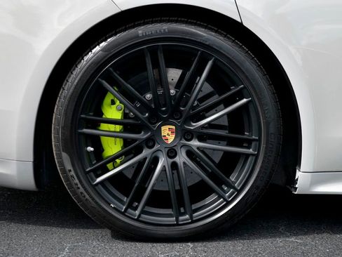 Used 2018 Porsche Panamera Turbo S image 20