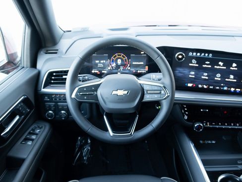 New 2026 Chevrolet Tahoe Premier image 2