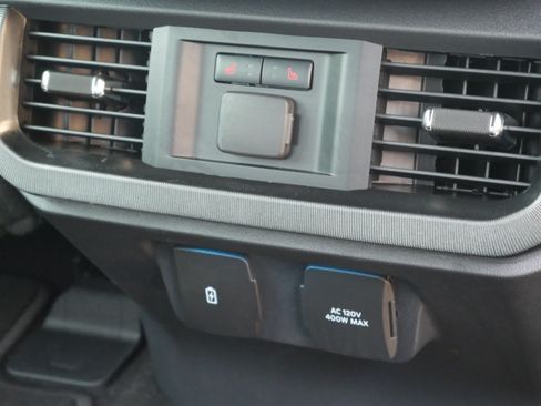 Certified 2023 Ford F150 Platinum AWD/4WD image 35