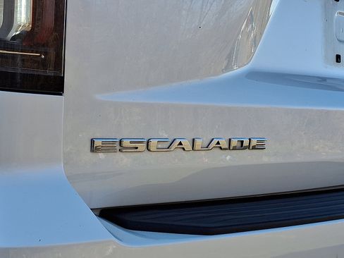 Used 2021 Cadillac Escalade Sport image 29