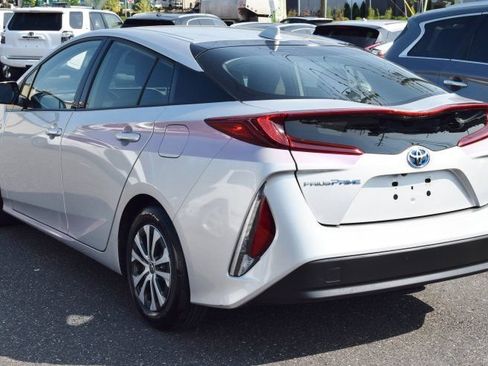 Used 2020 Toyota Prius Prime LE FWD image 7