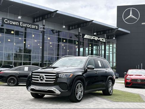 Used 2025 Mercedes-Benz GLS 450 4MATIC image 1