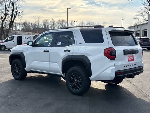 New 2025 Toyota 4Runner SR5 image 27