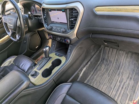 Used 2017 GMC Acadia Denali w/ Technology Package image 41