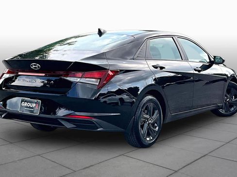 Used 2023 Hyundai Elantra SEL FWD image 13