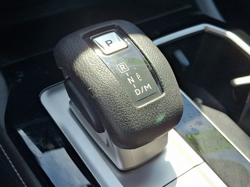 Used 2025 Mitsubishi Outlander ES AWD/4WD image 15