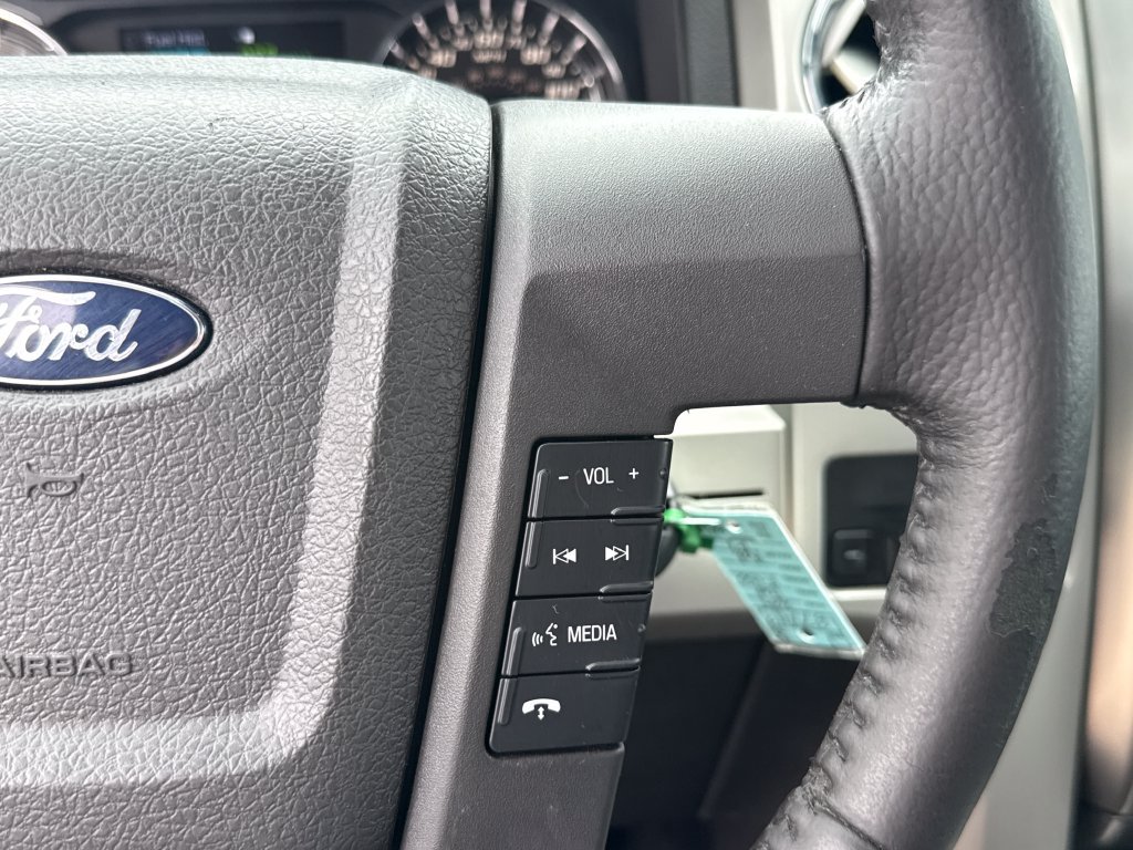 Used 2014 Ford F150 FX4 w/ Equipment Group 402A Luxury AWD/4WD image 17