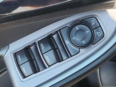 Used 2023 Chevrolet Malibu LT FWD image 23