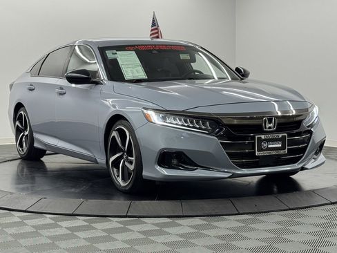 Used 2021 Honda Accord Sport image 6