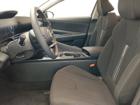 Used 2024 Hyundai Elantra SEL FWD image 17