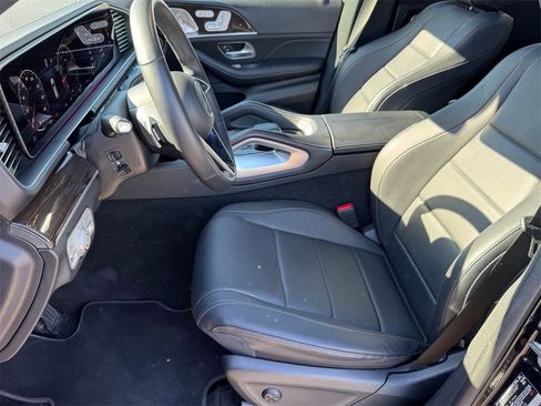 Used 2024 Mercedes-Benz GLE 350 4MATIC w/ 3rd Row Seat Package image 11