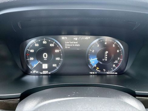 Used 2018 Volvo S90 T5 Momentum w/ Momentum Plus Package image 18