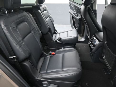 New 2026 Lincoln Aviator Reserve image 18