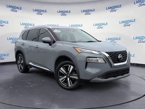 Used 2021 Nissan Rogue SL FWD image 2