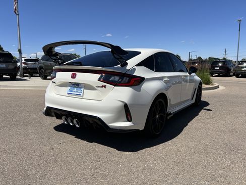 Used 2025 Honda Civic Type R image 10