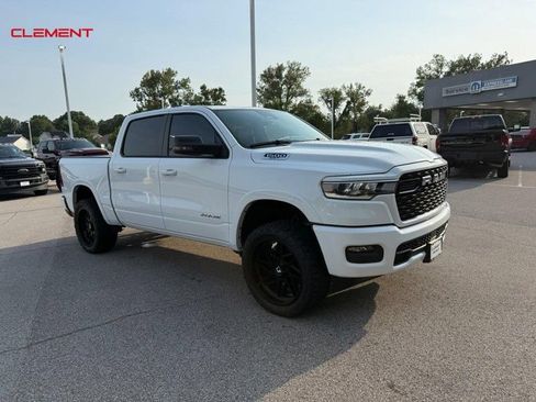 Used 2025 RAM 1500 Big Horn AWD/4WD image 9