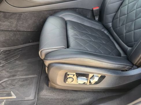 Used 2025 BMW X5 sDrive40i w/ Climate Comfort Package RWD image 23