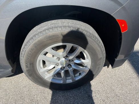 Used 2021 Chevrolet Tahoe LS RWD image 9