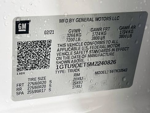 Used 2021 GMC Sierra 1500 SLT w/ SLT Premium Plus Package AWD/4WD image 32