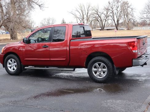 Used 2013 Nissan Titan SV w/ SV Value Truck Pkg image 8