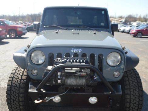 Used 2014 Jeep Wrangler Unlimited Rubicon w/ Dual Top Group AWD/4WD image 3