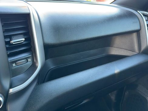 Used 2022 RAM 2500 Big Horn image 26