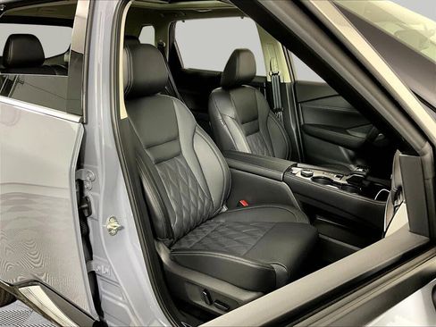 New 2026 Nissan Rogue Platinum AWD/4WD image 14